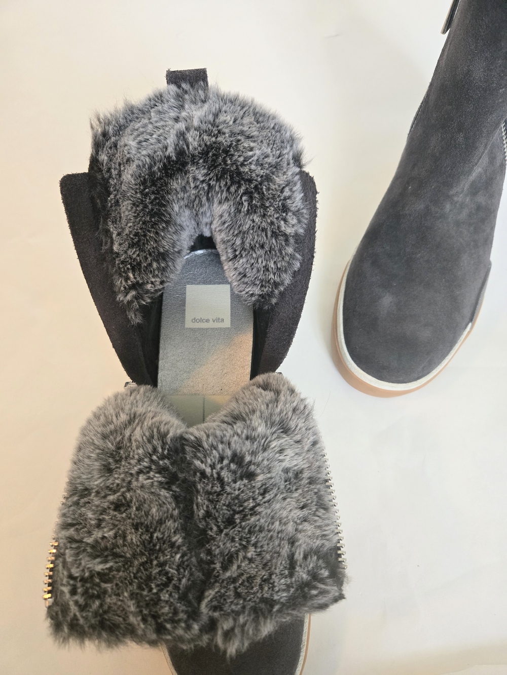 Dolce Vita Dark GRey Suede Zip Faux- Soft Fur Wedge Sneakers - Women's Size 9 - Picture 2 of 9